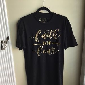 Graphics Women black medium T-shirt.